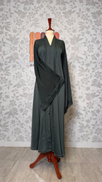 Embroidery DMC work closeup on Bottle Green abaya A006 open front abaya Pakistan
