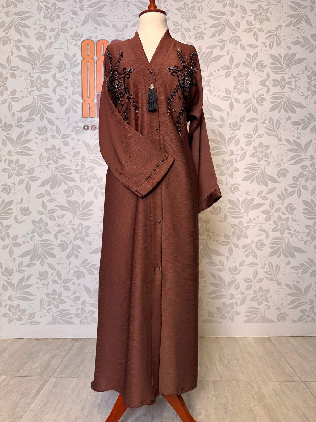 Cut Dana hand work closeup on Brown abaya A005 open front abaya Pakistan
