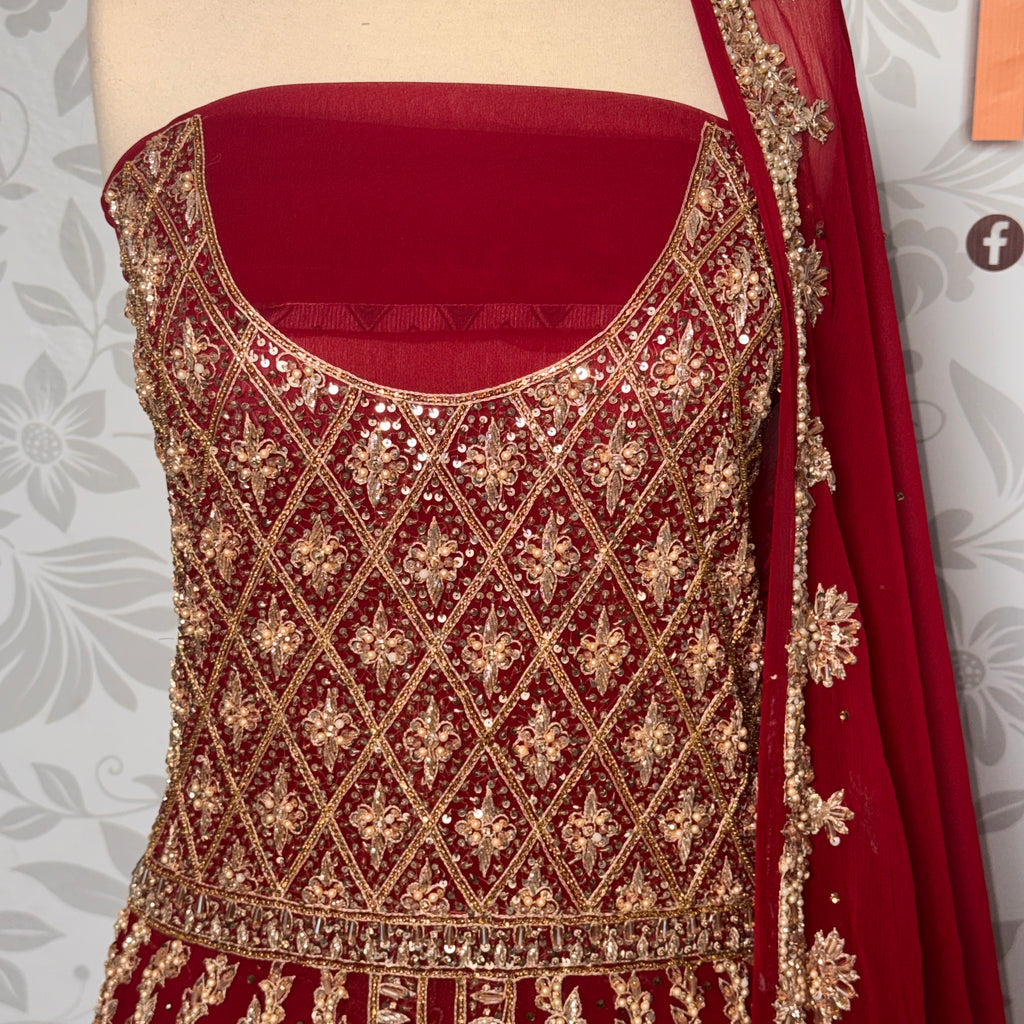Bridal lehenga Pakistani BL020 shirt close up – kora nakshi crystal pearl hand work detail on deep anari red crinkle chiffon fabric

