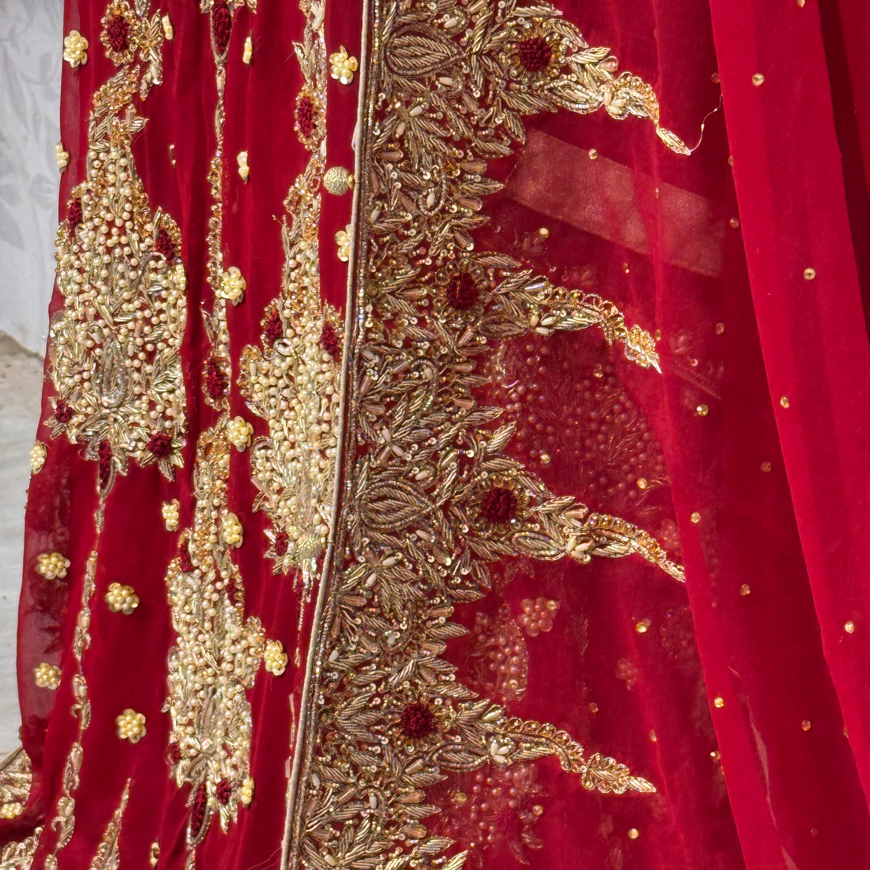 Bridal lehenga online Pakistan BL022 dupatta – deep anari red with heavy matha patti border and light three-side border wedding lehenga
