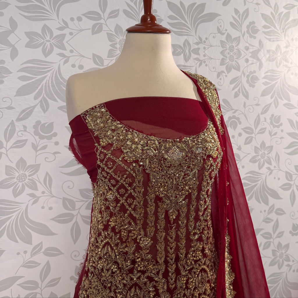 Bridal lehenga Pakistani BL028 shirt close up – kora dabka jewelry crystal hand work detail on deep anari red crinkle chiffon fabric
