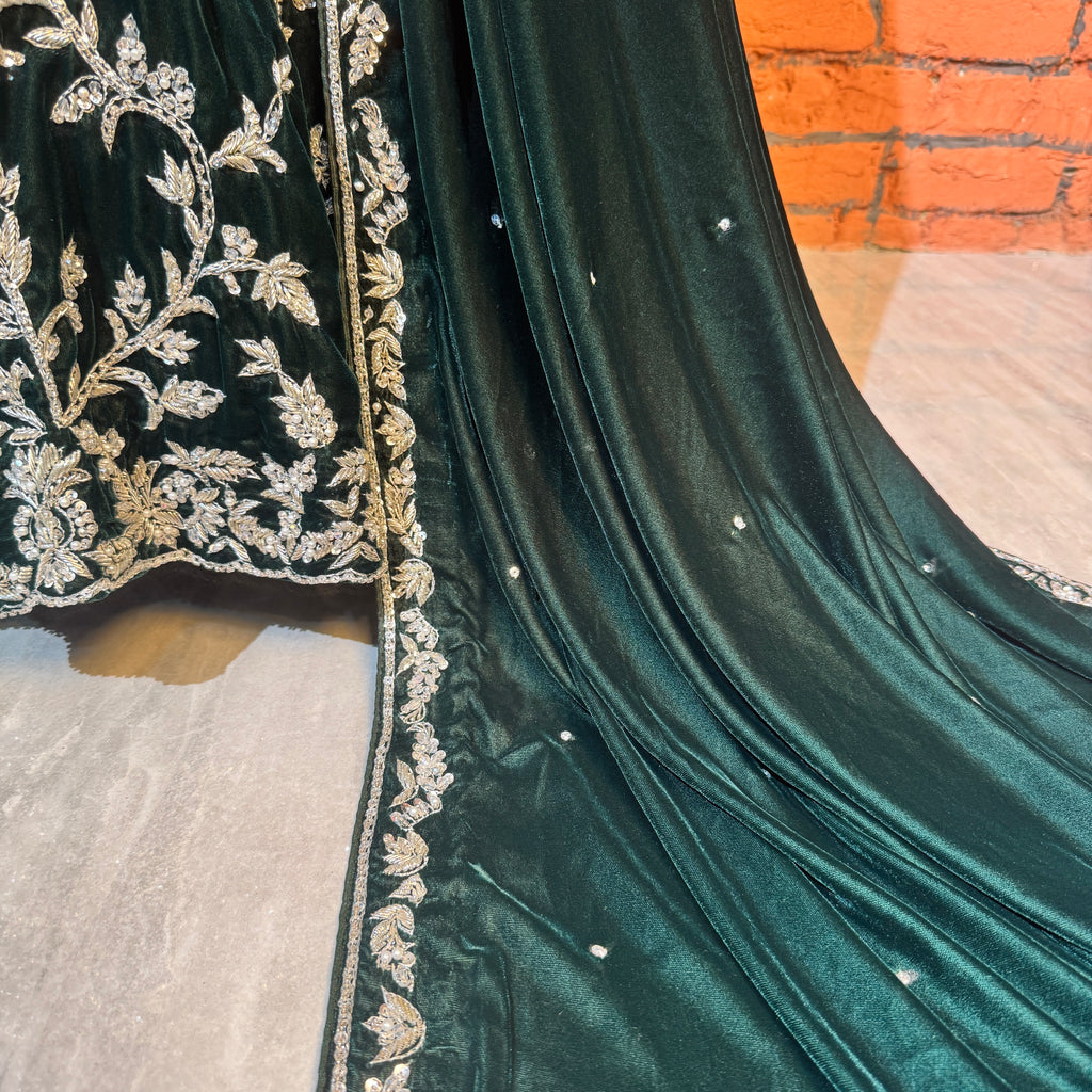 Double dupatta bridal lehenga Pakistani BL036 lehenga with dupatta – velvet big flare dabka nakshi hand work bridal maxi for barat Pakistan
