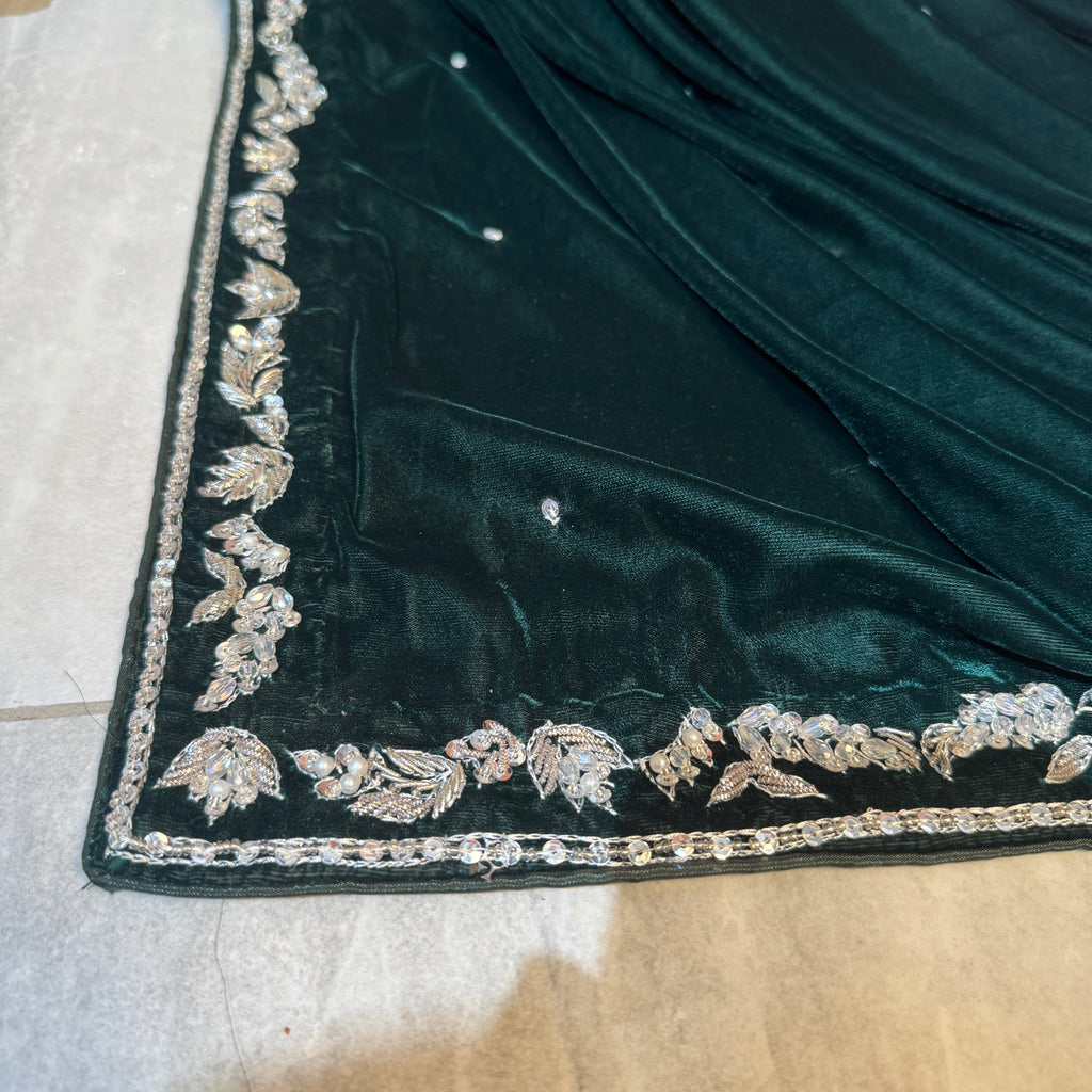 Velvet bridal lehenga Pakistani BL036 velvet dupatta – four side equal border dabka nakshi embroidery affordable designer bridal lehenga Pakistani
