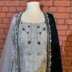 Velvet bridal lehenga Pakistani BL036 close up – heavy dabka nakshi hand embroidery tissue silk maxi front detail bridal lehenga choli Pakistani
