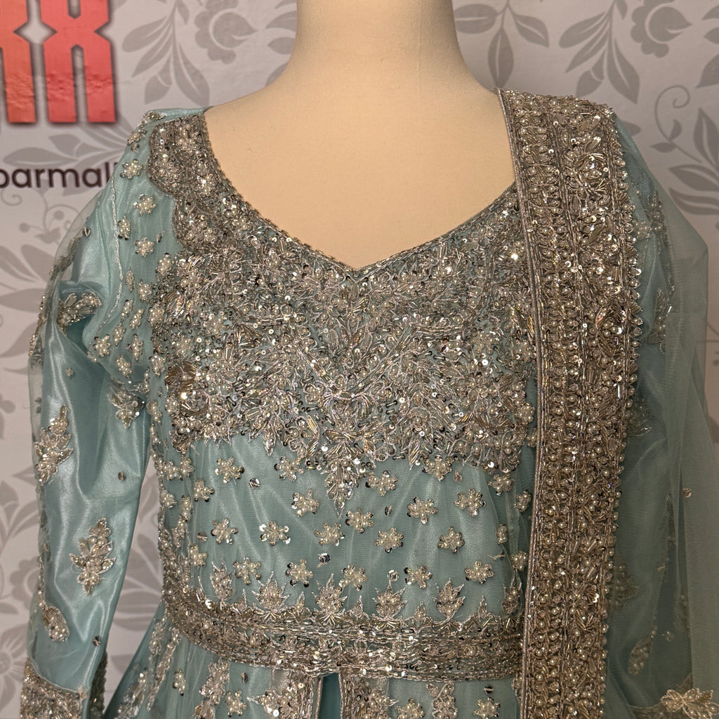 Bridal maxi for barat BM018 maxi close up – kora nakshi jewelry hand work detail on ice blue net fabric
