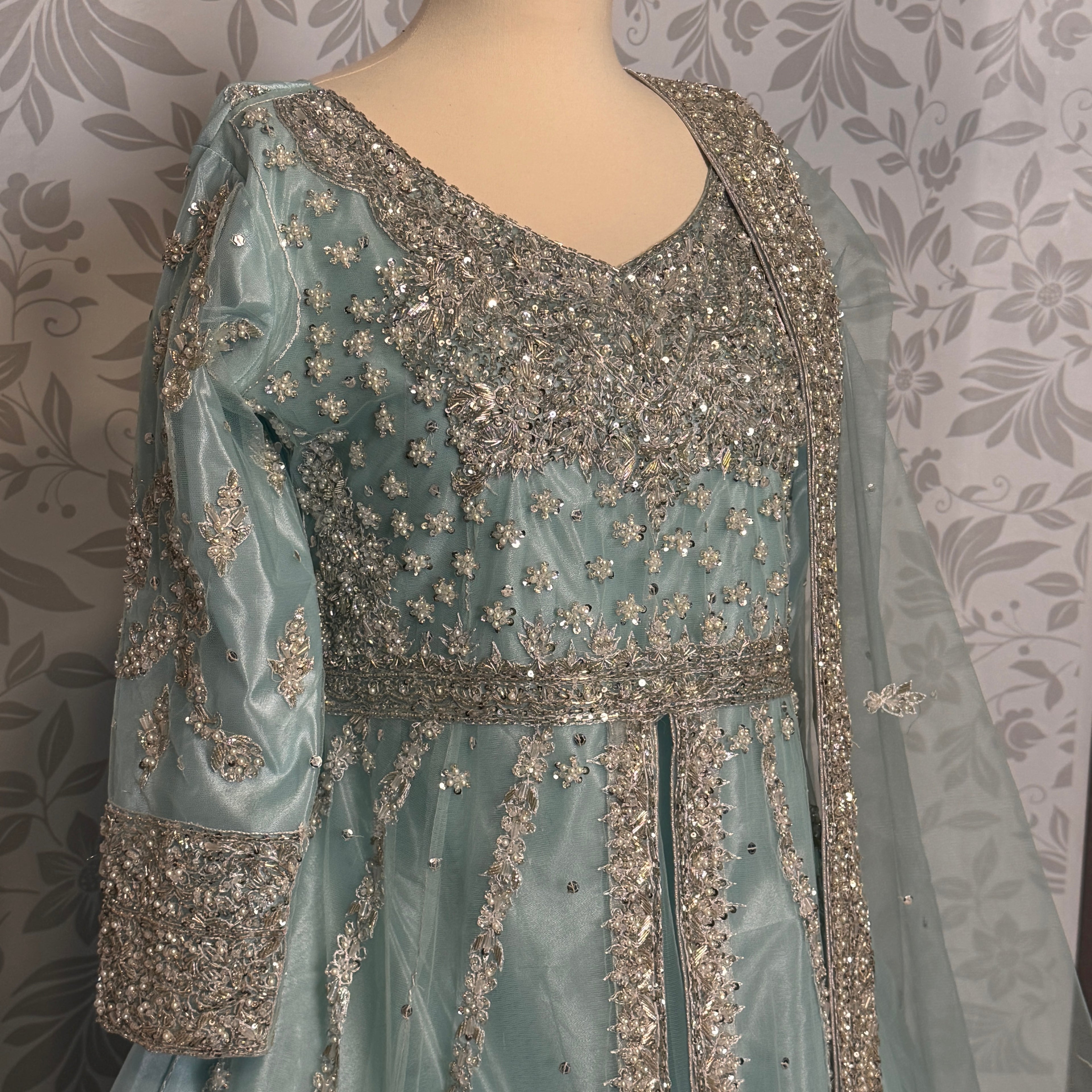 Bridal maxi for barat BM018 maxi close up – kora nakshi jewelry hand work detail on ice blue net fabric
