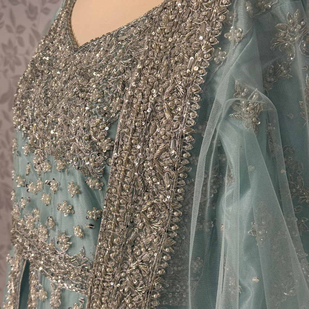 Bridal maxi BM018 double inner view – ice blue net with kora nakshi jewelry work and structured inner Pakistani wedding maxi
