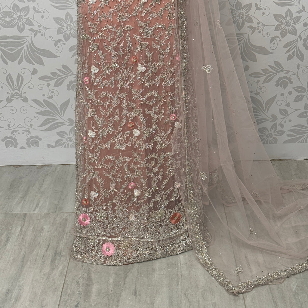Bridal maxi BM017 dupatta – light peach with heavy matha patti border and light three-side border Pakistani wedding maxi
