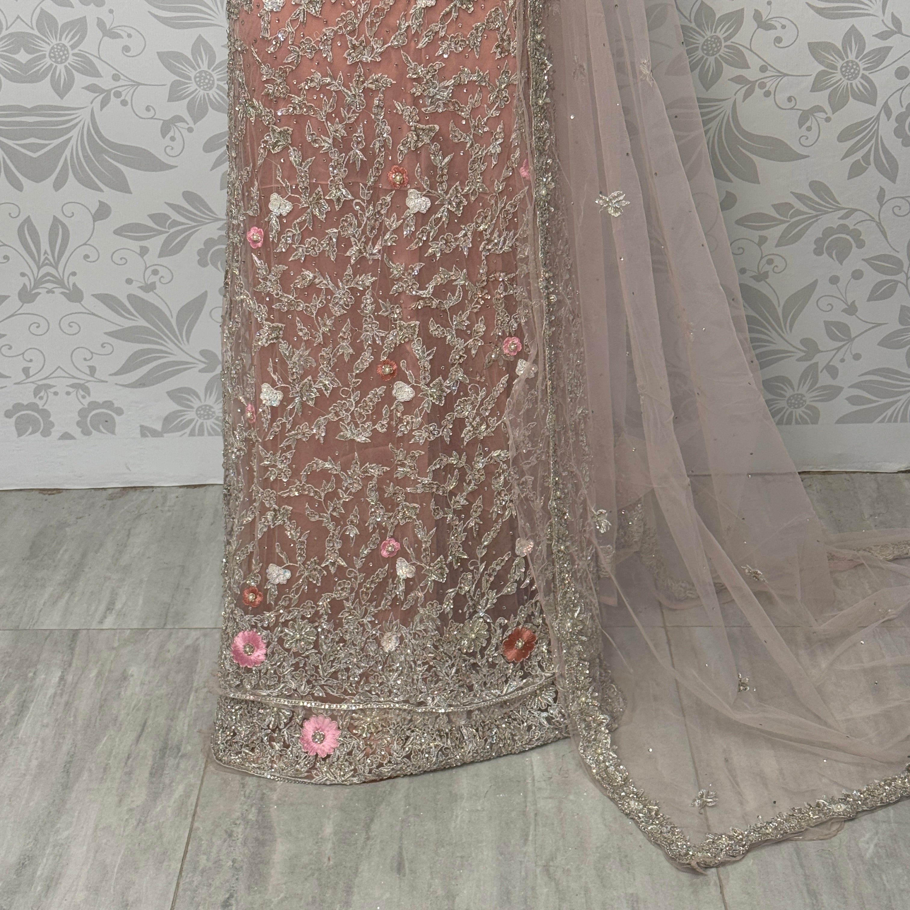 Bridal maxi BM017 dupatta – light peach with heavy matha patti border and light three-side border Pakistani wedding maxi
