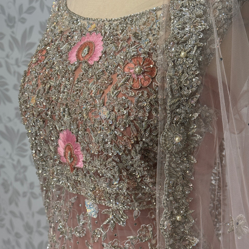 Bridal maxi for barat BM017 maxi close up – kora nakshi resham jewelry hand work detail on light peach net fabric
