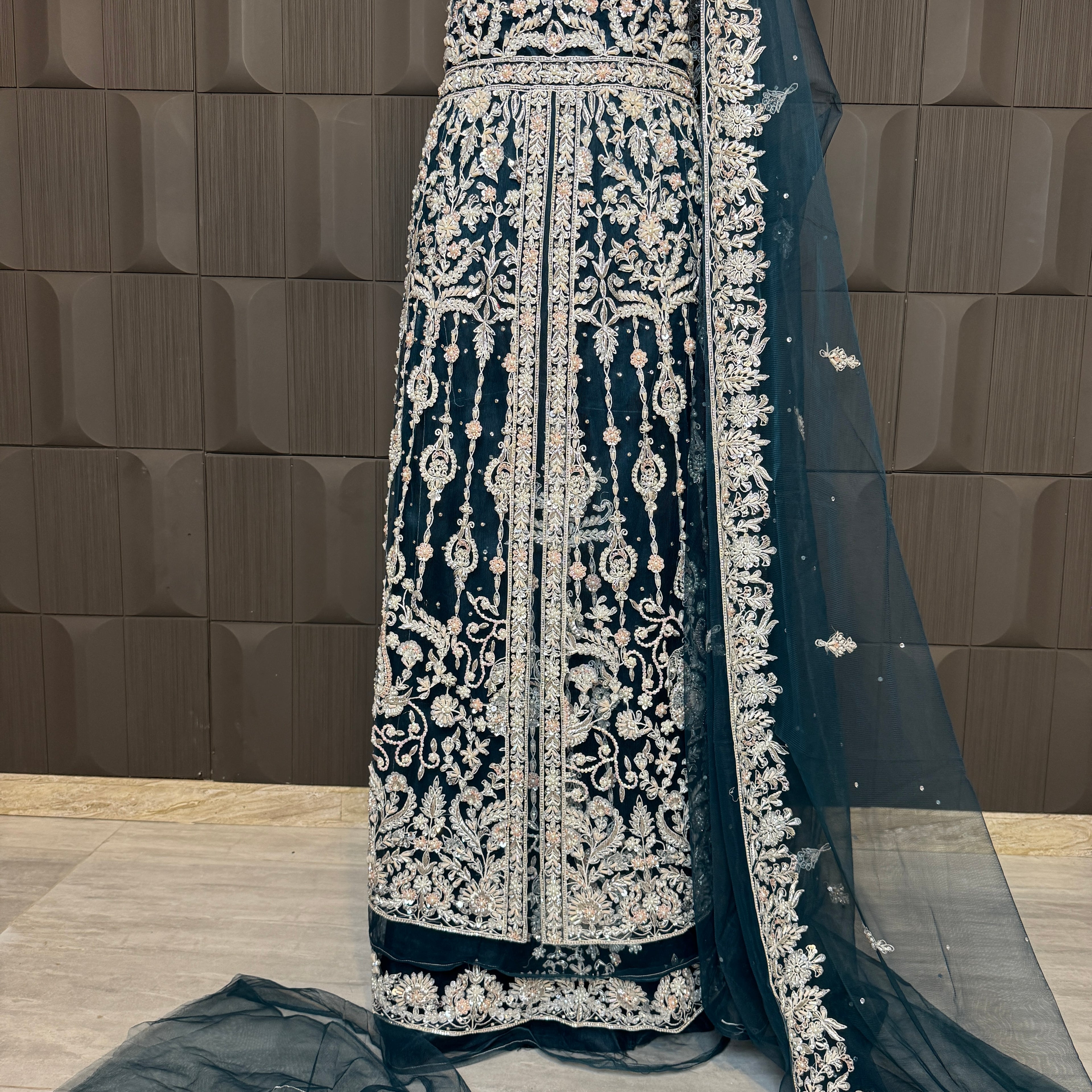 Bridal Maxi Hand Work Zinc - BM011