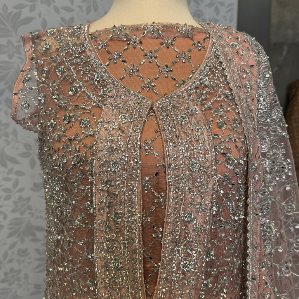 Bridal maxi for barat BM020 maxi close up – machinary work detail on tea pink net fabric
