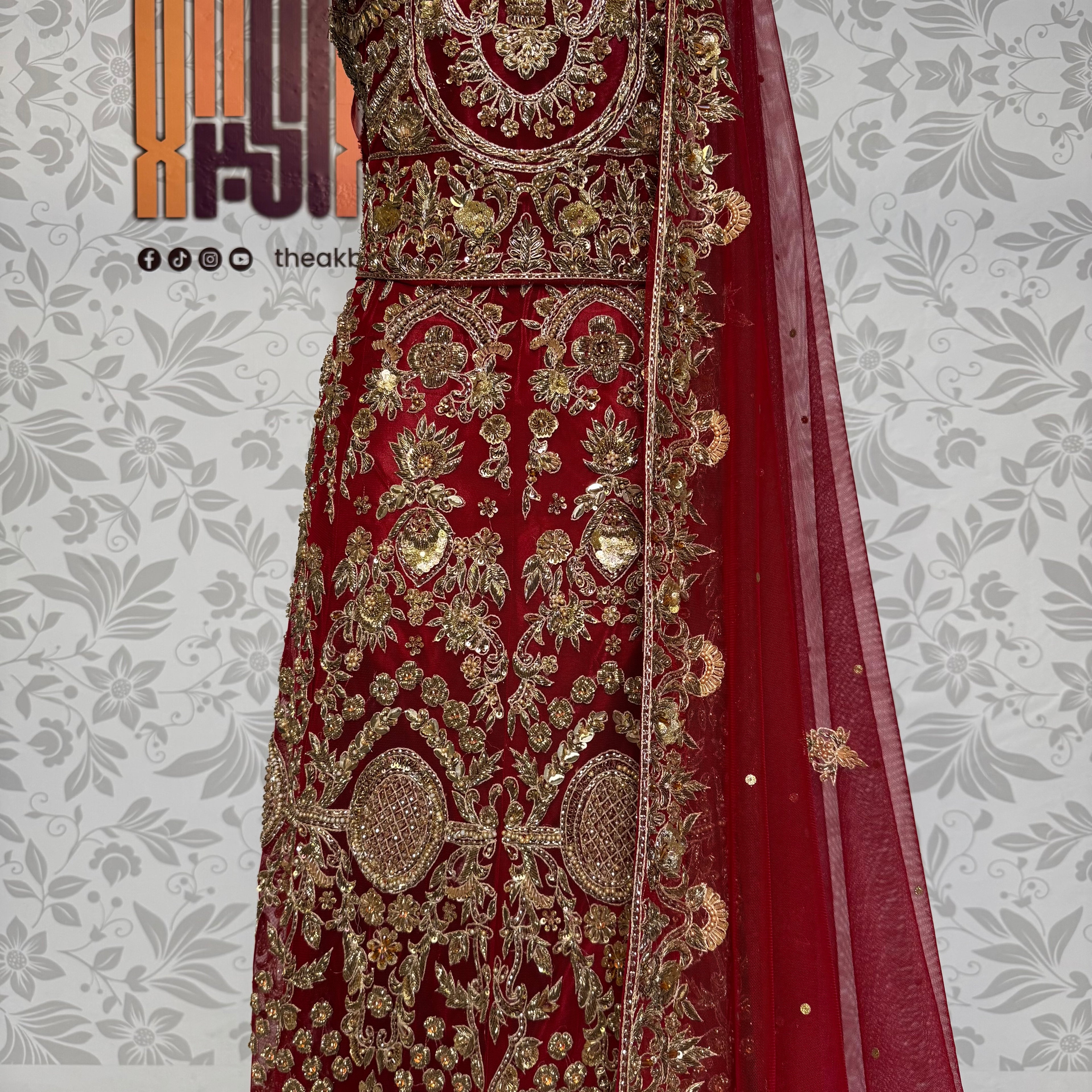 Bridal lehenga online Pakistan BL014 dupatta – deep red with heavy matha patti border spray booti chatta and light three-side work