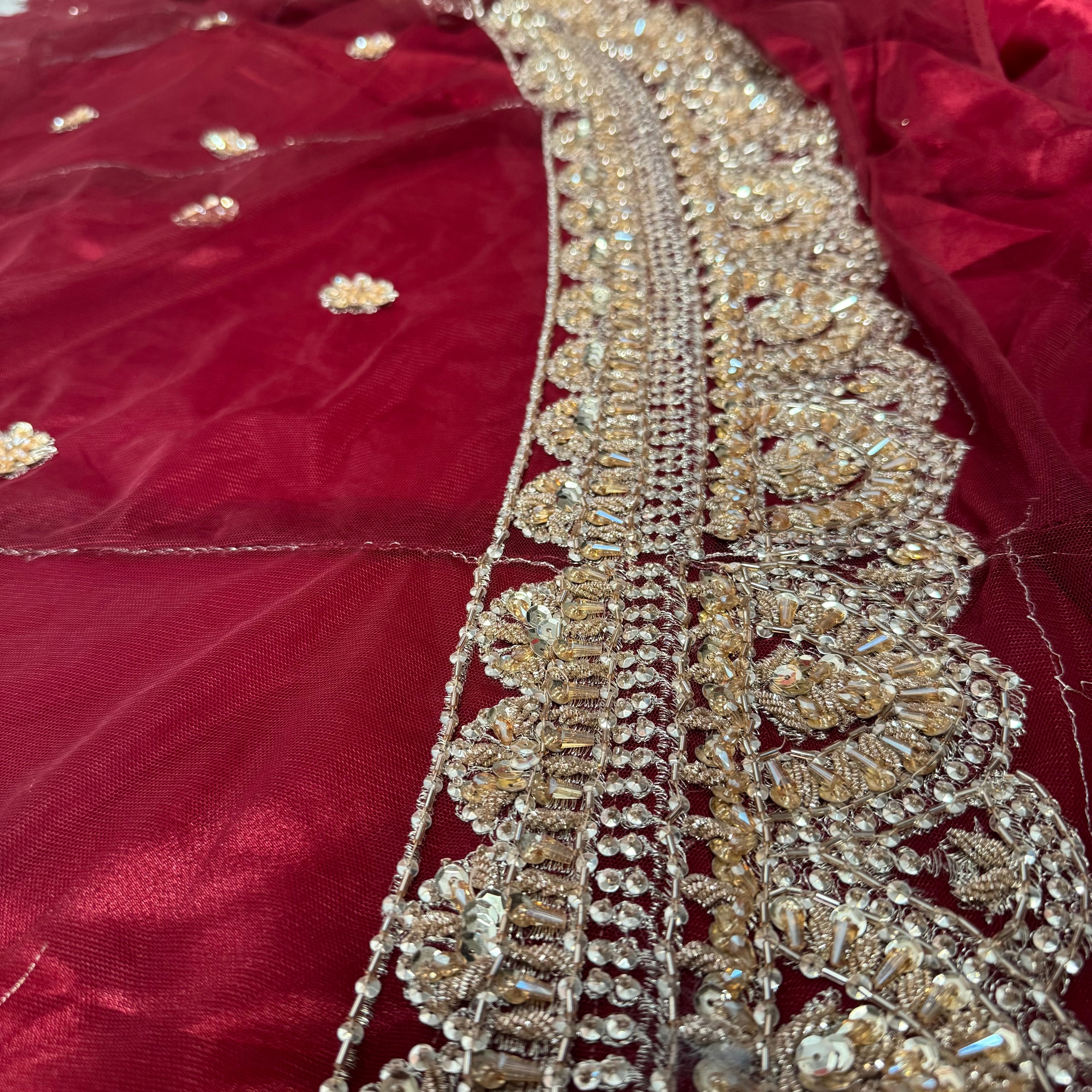 Bridal lehenga online Pakistan BL016 dupatta – maroon with heavy matha patti border boti and light three-side embroidery work