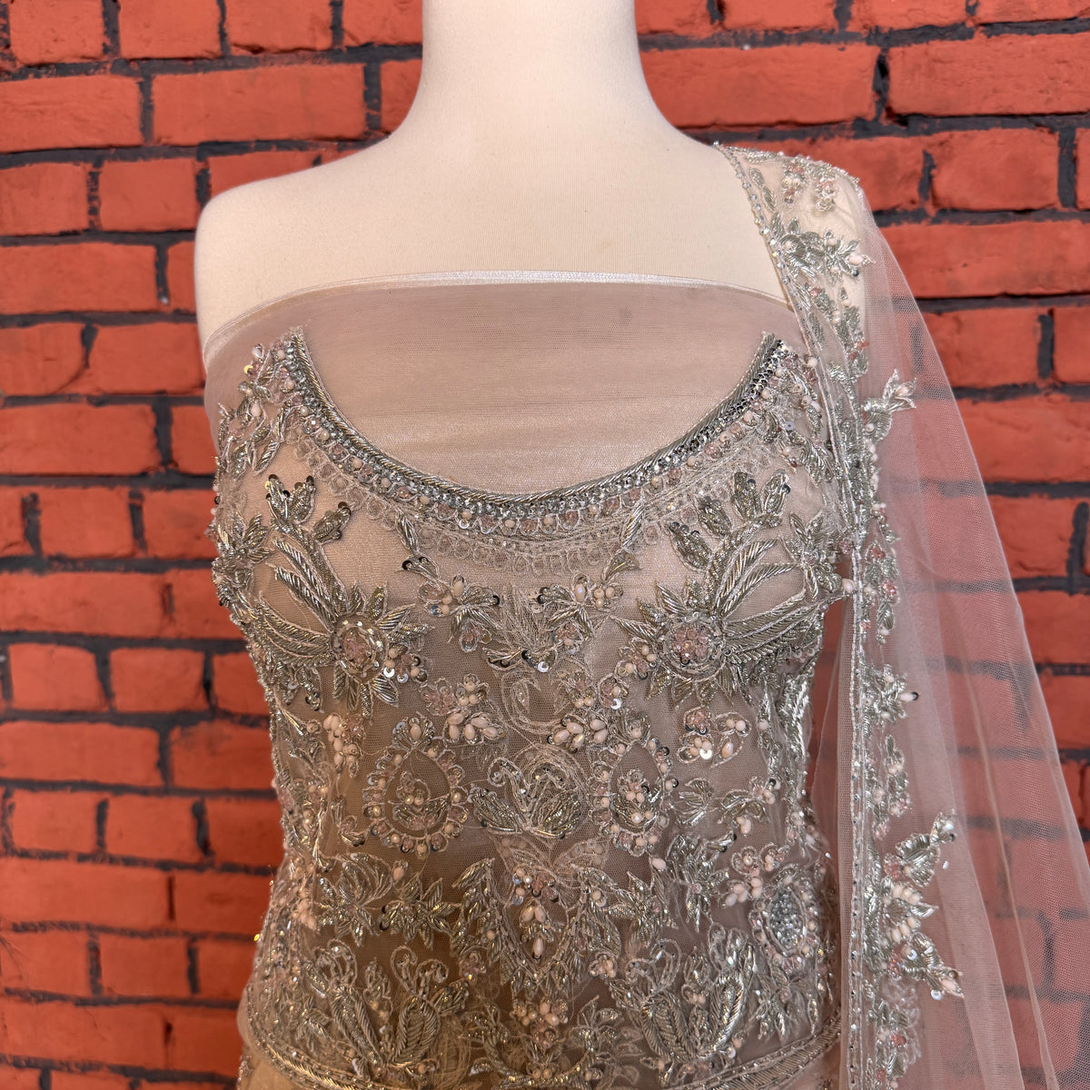 Bridal Maxi for Barat Peach BM024 – Hand Work Dakka Kora Jewelry Embellishment Net Suit
