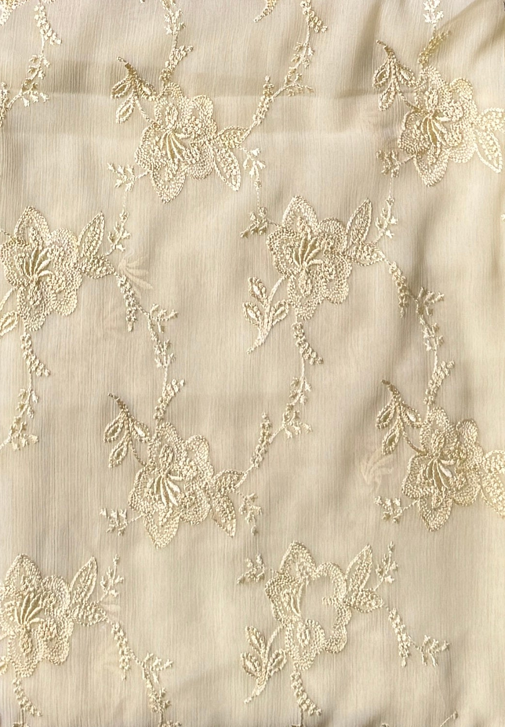 Casual Embroidery Suit Off White Crinkle Chiffon – Thread Work Dress Women Pakistan C002
