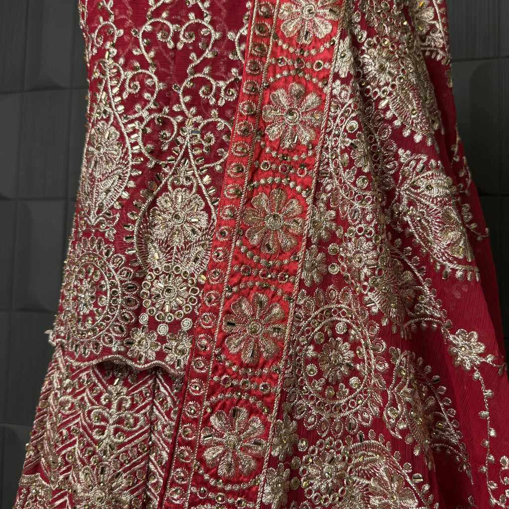 Bridal lehenga dupatta with heavy border in deep red chiffon