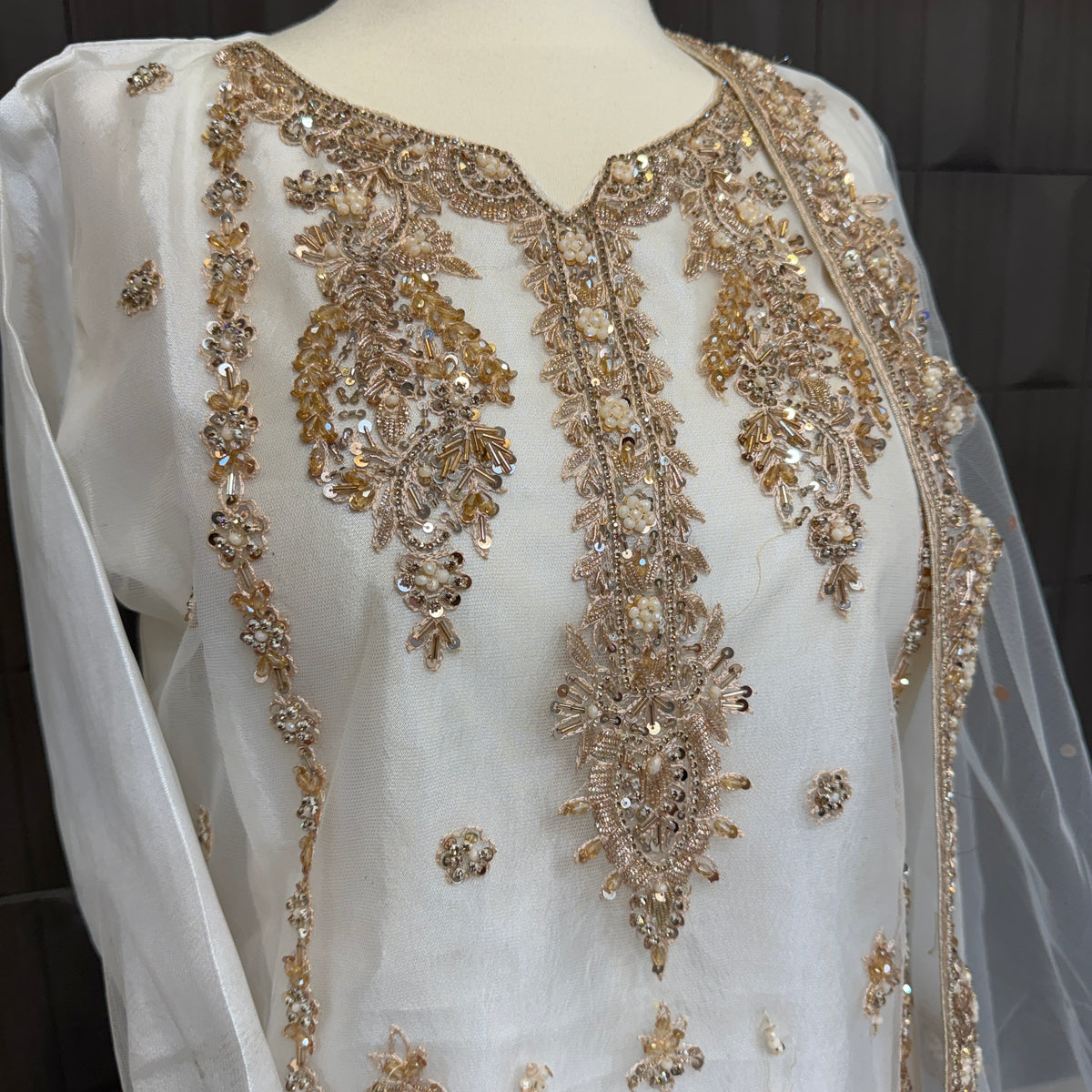 Party wear dresses for girl in Pakistan PW038 shirt close up – hand embroidery detail on white net fabric nikah suit
