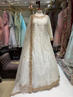 Off-white net dupatta with heavy gold border – nikah dress for bride Pakistani online PW042
