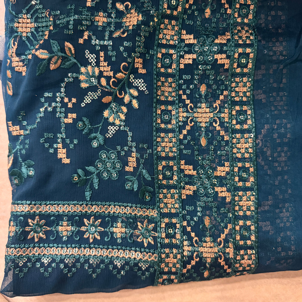 Thread work dupatta suit PWT002 zinc – crinkle chiffon with embroidery thread work Pakistani thread work dress for women
